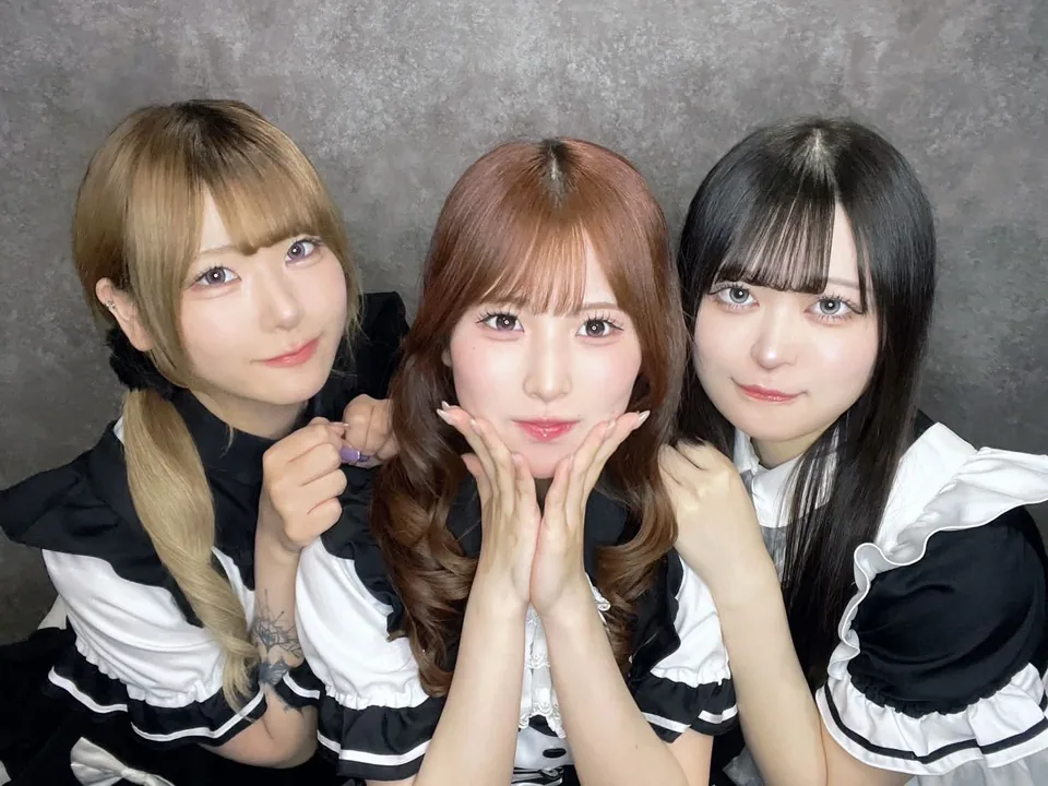 Lily Maidの過去の公式集合写真（2026年5月30日の投稿）