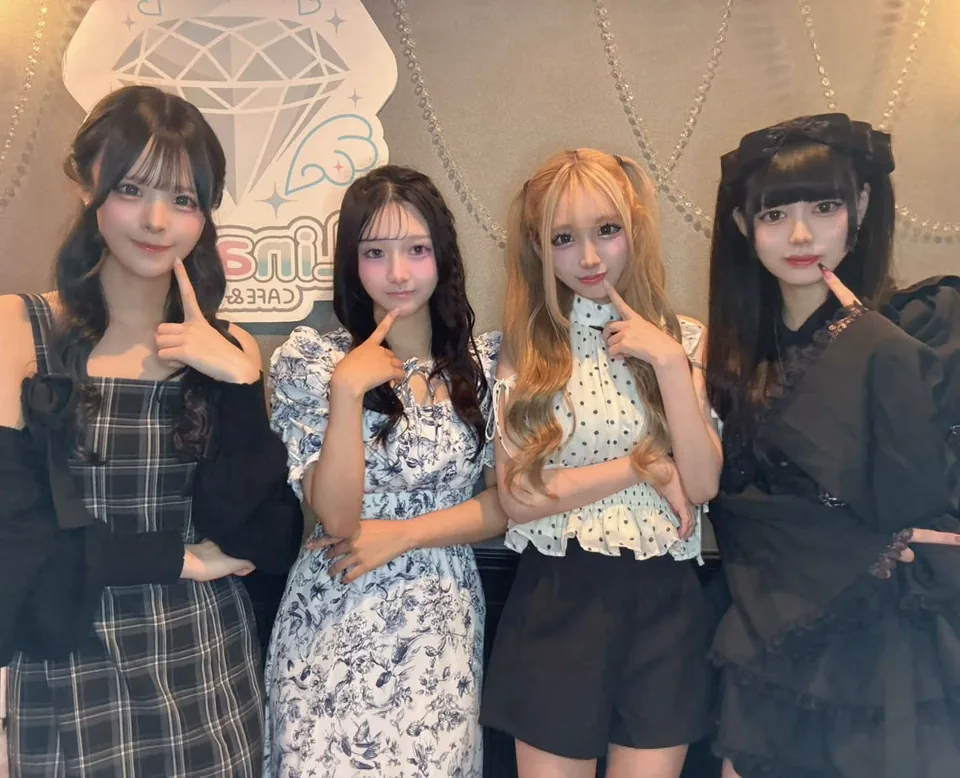 Linariaの過去の公式集合写真（2026年8月15日の投稿）